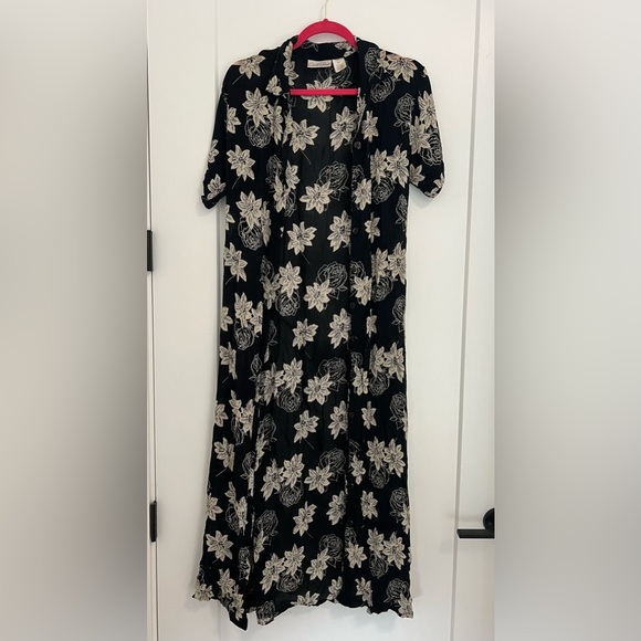 Floral Maxi Dress - Picture 6 of 6